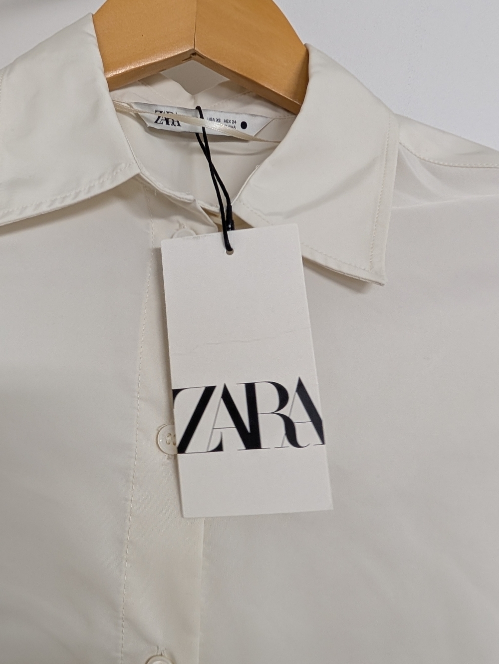 ✨ NWT✨ZARA IVORY SHORT SLEEVE BLOUSE PUFF SLEEVE BUTTON FRONT MINIMAL CHIC - Picture 6 of 7